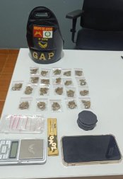 APREENSAO ARMA E DROGAS1.jpg