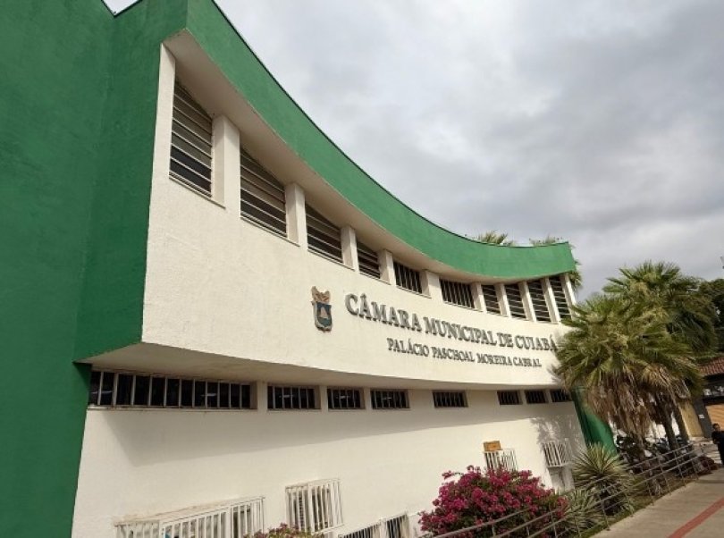 Cmara firma contrato de R$ 2 milhes para manuteno de prdio | FOLHAMAX