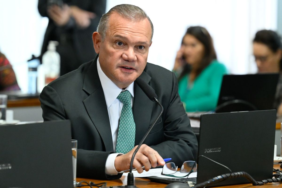 WF diz que conversa com Jayme é conjectura e minimiza críticas