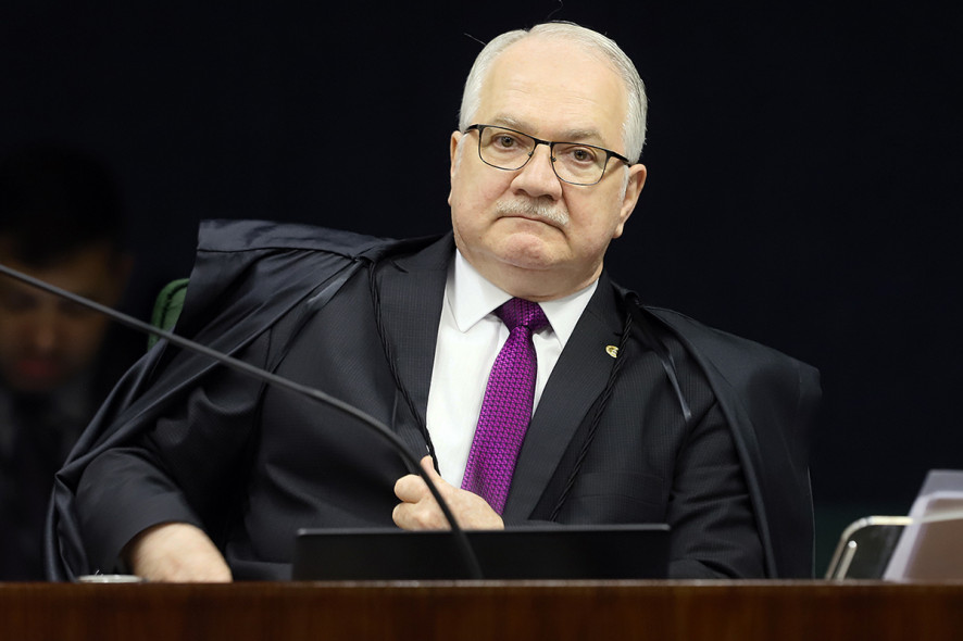 Fachin vive impasse para enfrentar crise de imagem do STF sem se isolar