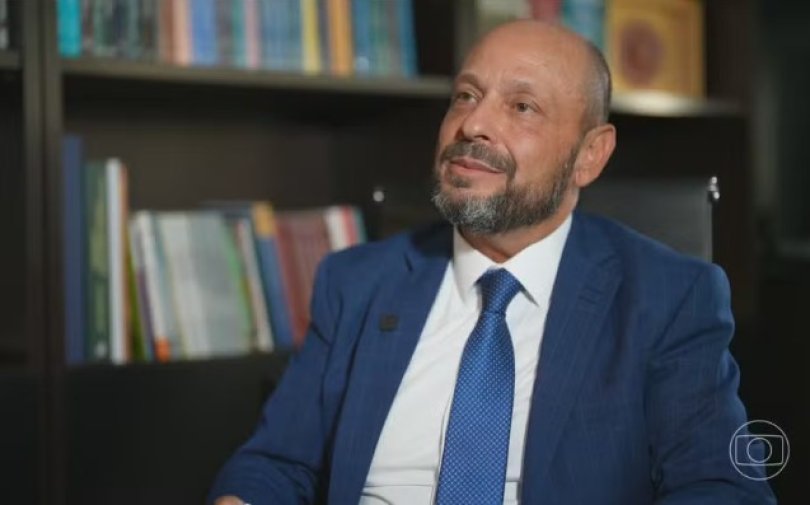 Governo Lula demite presidente do INSS; veja quem assume | FOLHAMAX