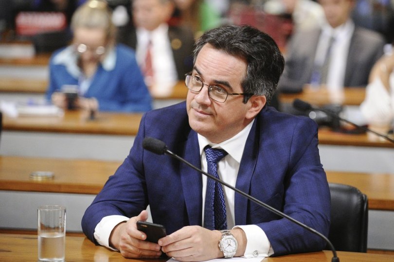 PF faz buscas contra Ciro Nogueira no caso Master | FOLHAMAX