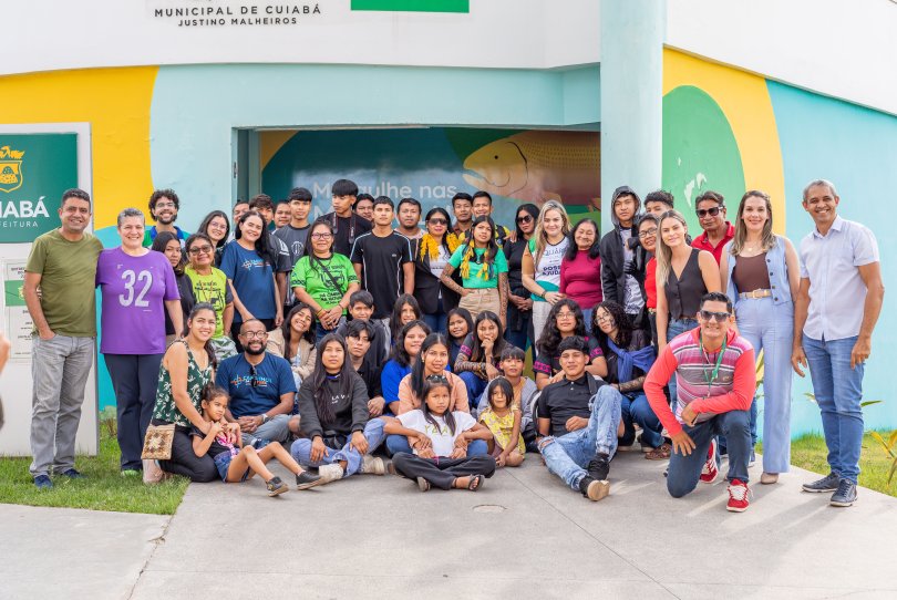 Estudantes indgenas visitam Complexo Biocultural do Porto | FOLHAMAX