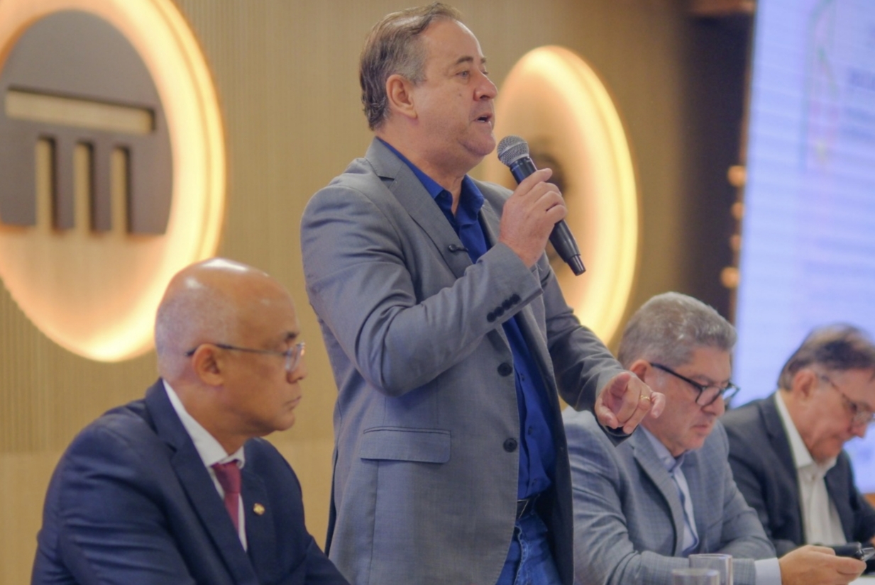 Dr. Eugênio defende urgência no debate sobre Previdência Social em municípios