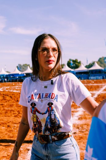 Janaina prestigia Cavalhada de Pocon e refora compromisso | FOLHAMAX