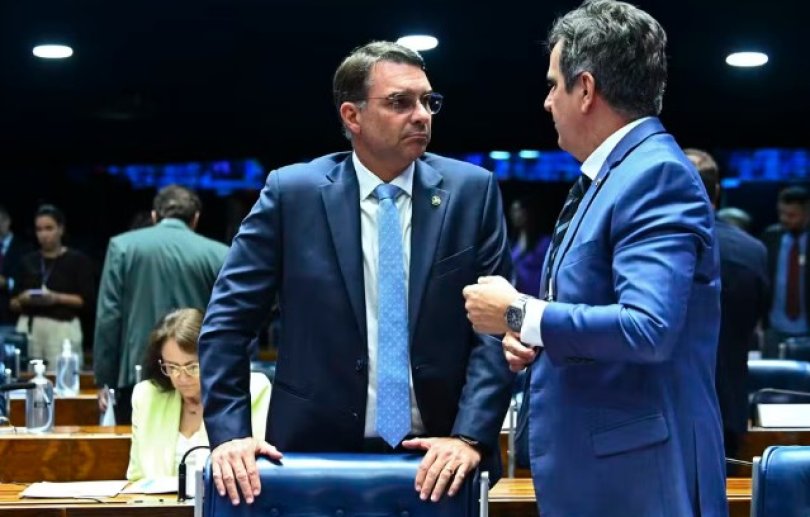 Ciro avisa Flvio que PP e UB ficaro neutros na eleio | FOLHAMAX
