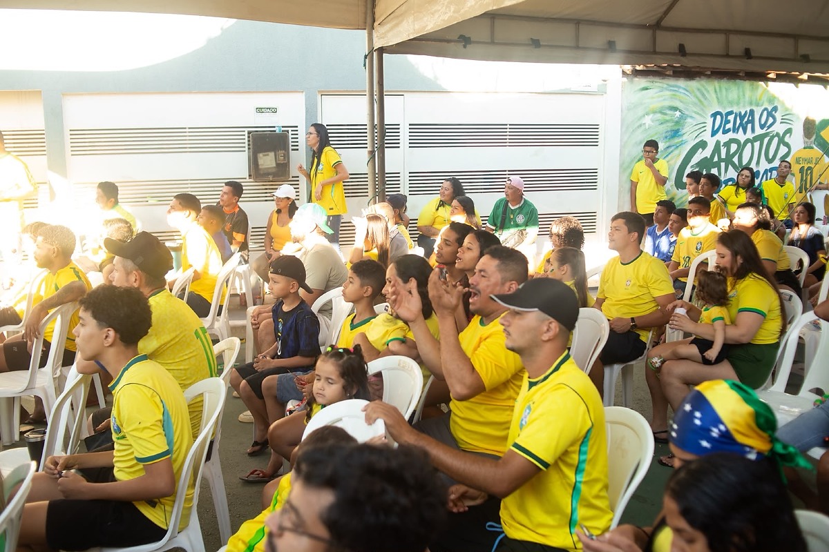 Minha rua show de bola, 1º e março