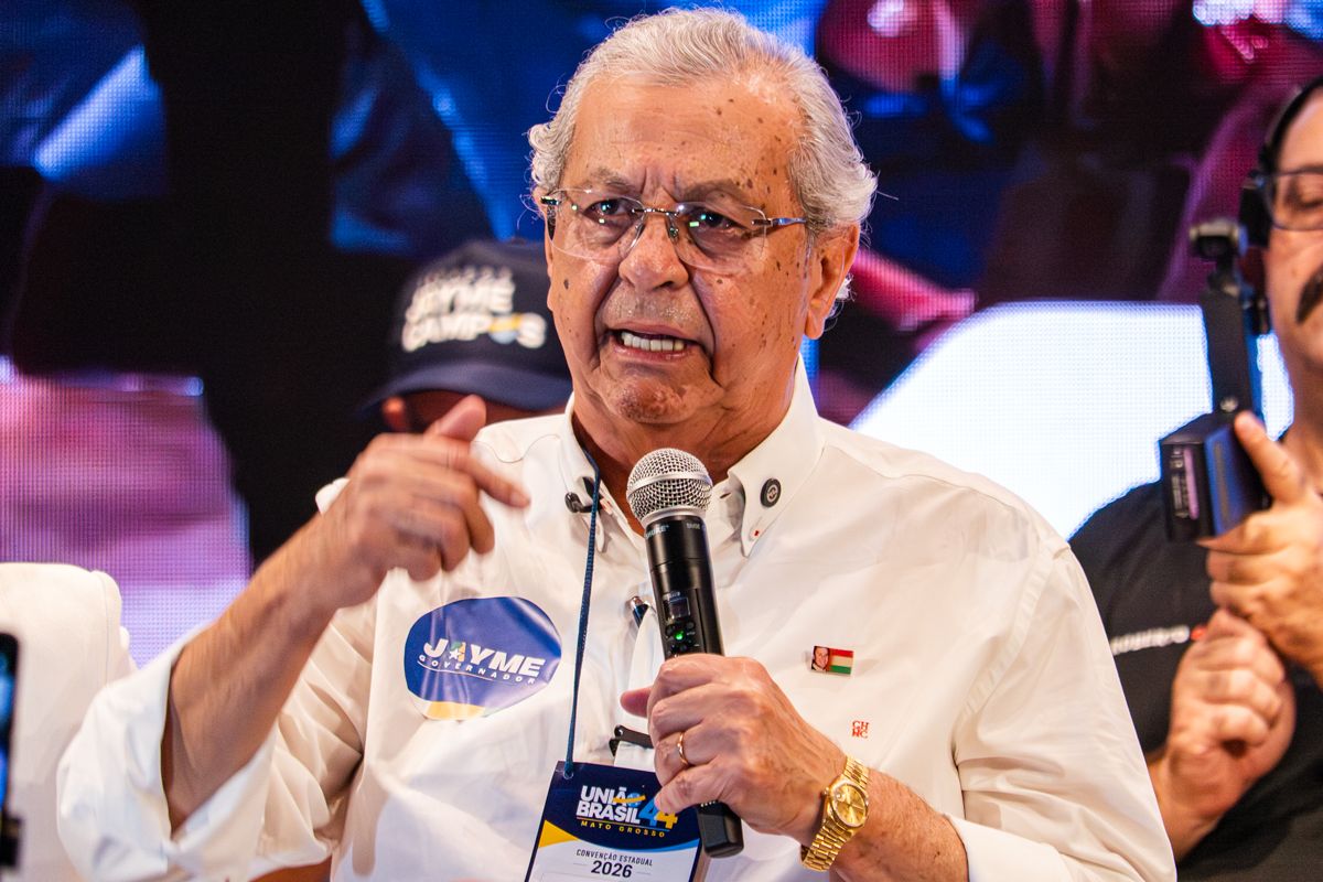 Jayme chora, diz respeitar resultado, mas cita poder da máquina