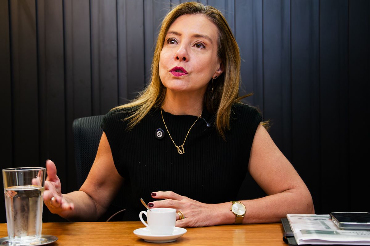 Flávia rebate Ananias e diz que ele nunca apoiou sua gestão