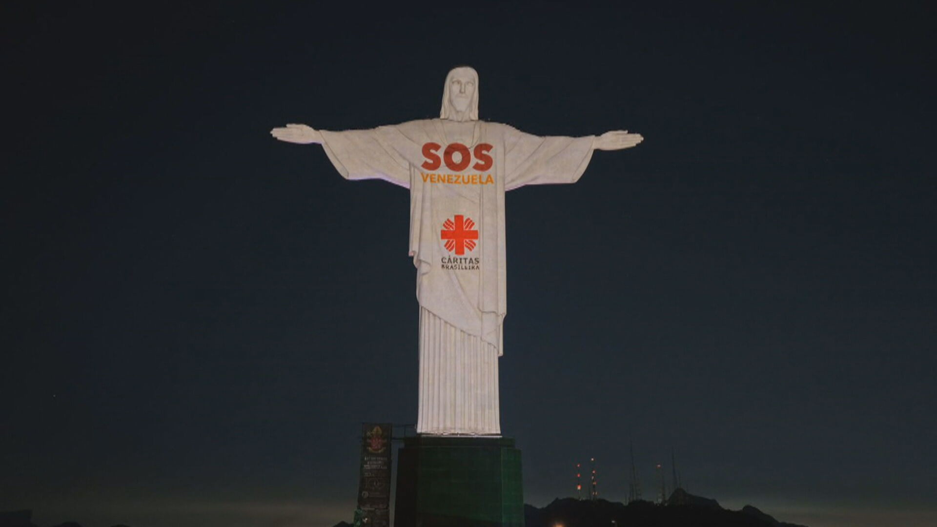 Cristo Redentor homenageia vítimas de terremotos na Venezuela
