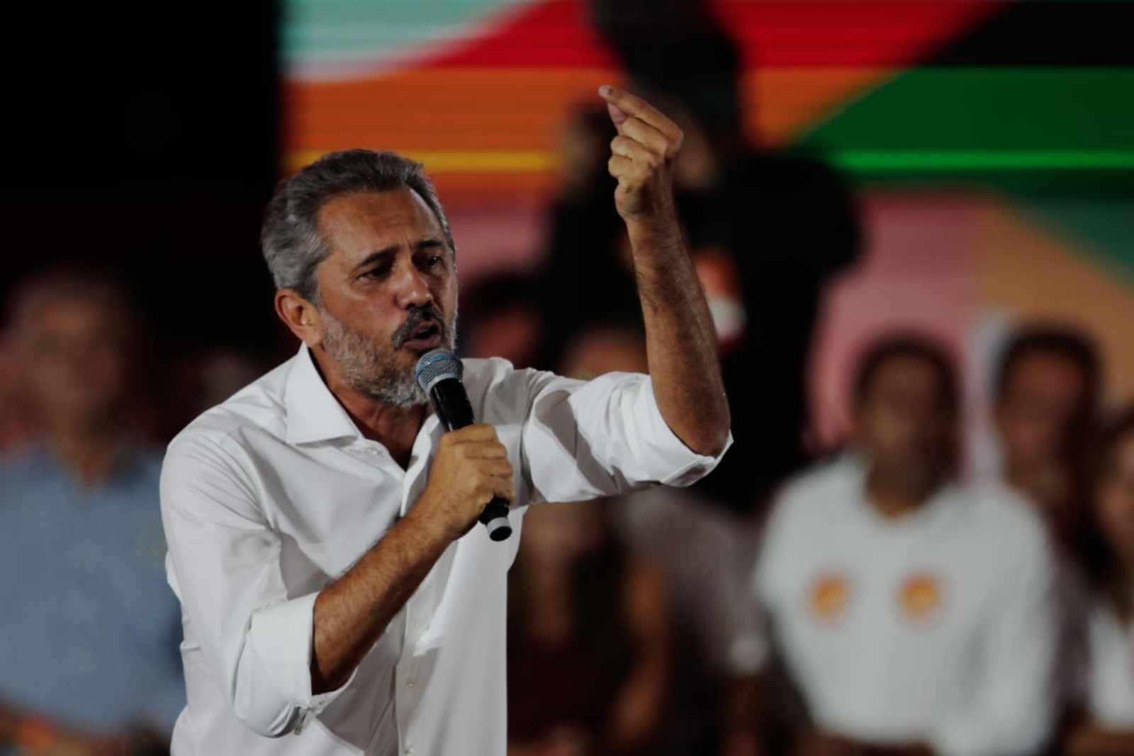 ‘Aqui é o time da entrega e lá é o time da intriga’, diz Elmano