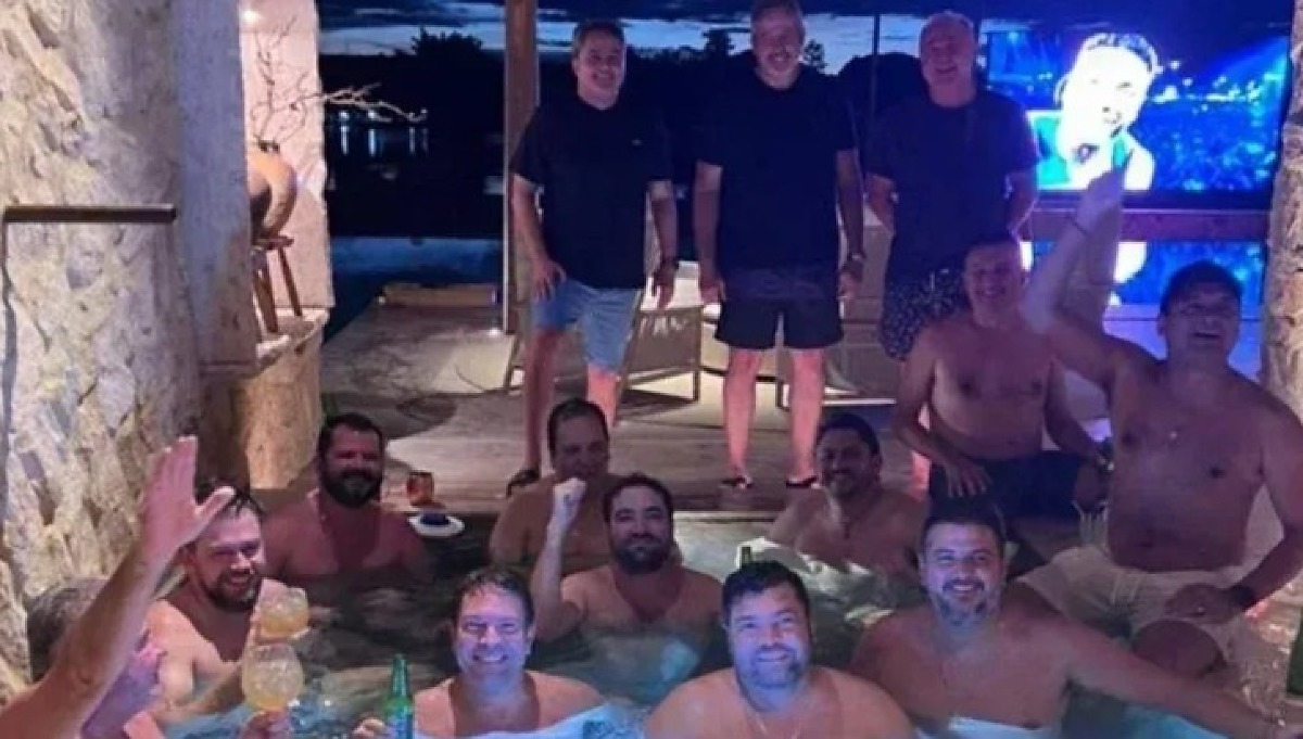 Senador pede a Alcolumbre apuração de vazamento após foto em piscina | Rdnews