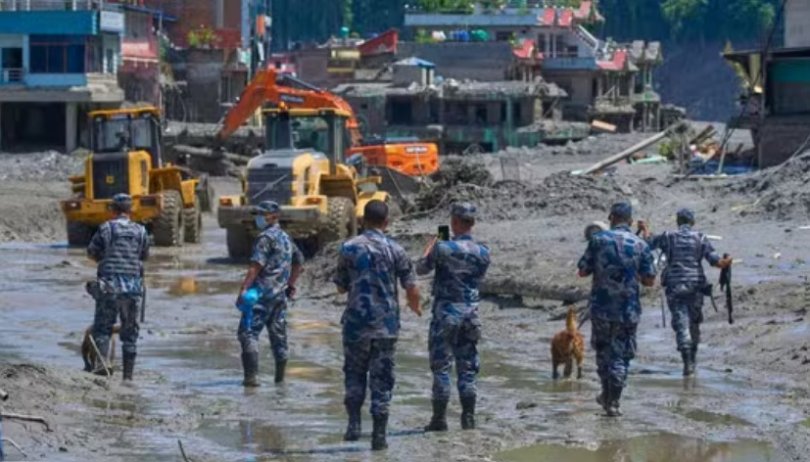 Nepal recua e ajuda aceita internaciona; h 3 mil desaparecidos | FOLHAMAX