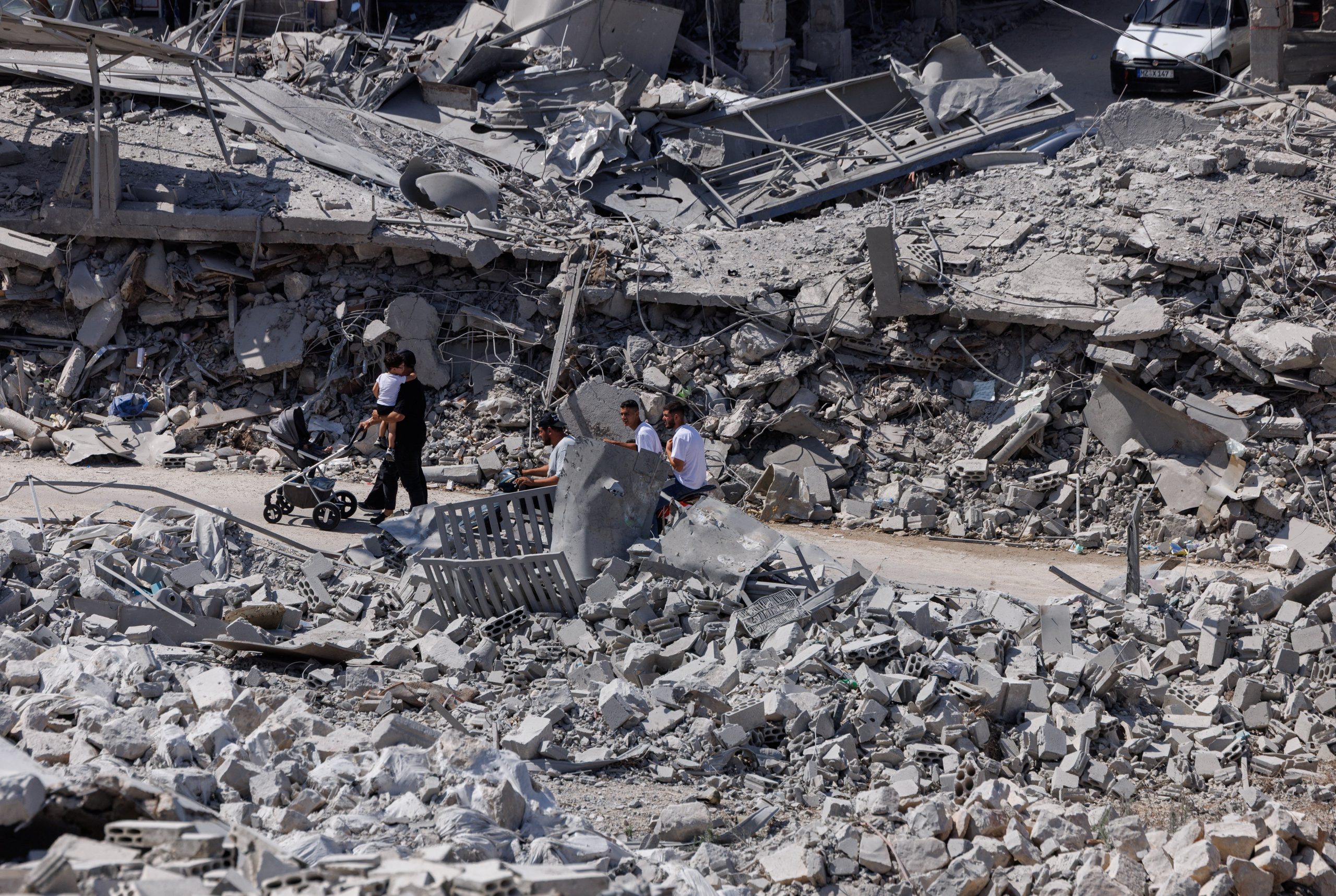 Ataques de Israel no Líbano matam 11 e ameaçam acordo de paz