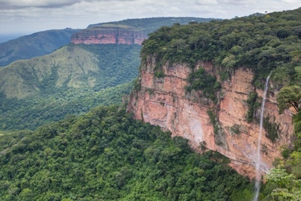 MPE investiga cobrança de R$ 60 por carro em cartão-postal de Chapada