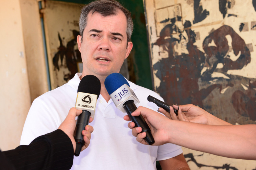 MPE apura dano à paisagem causado por portal na Salgadeira