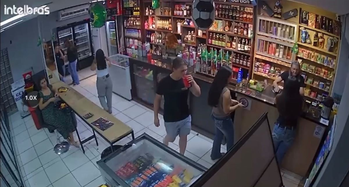 Suspeito de atropelar e matar criança foi filmado bebendo antes de acidente | Rdnews