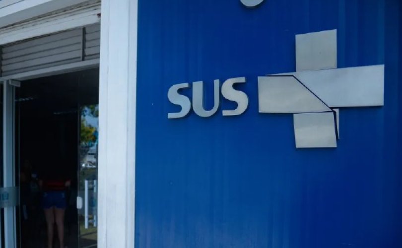 Natasha participa de plenria para debater a sade em MT | FOLHAMAX