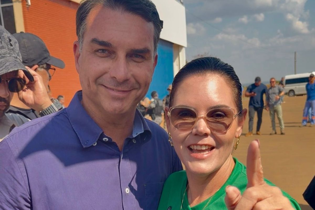 Em passagem por MT, Flávio reforça apoio a Coronel Fernanda