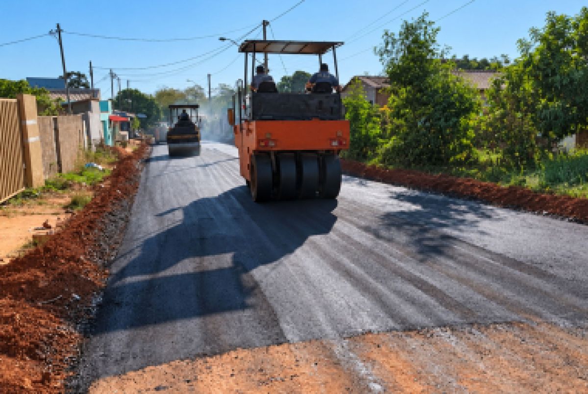 Prefeitura conclui asfalto em sete vias do Residencial Coxipó; obra chega a 44,75%