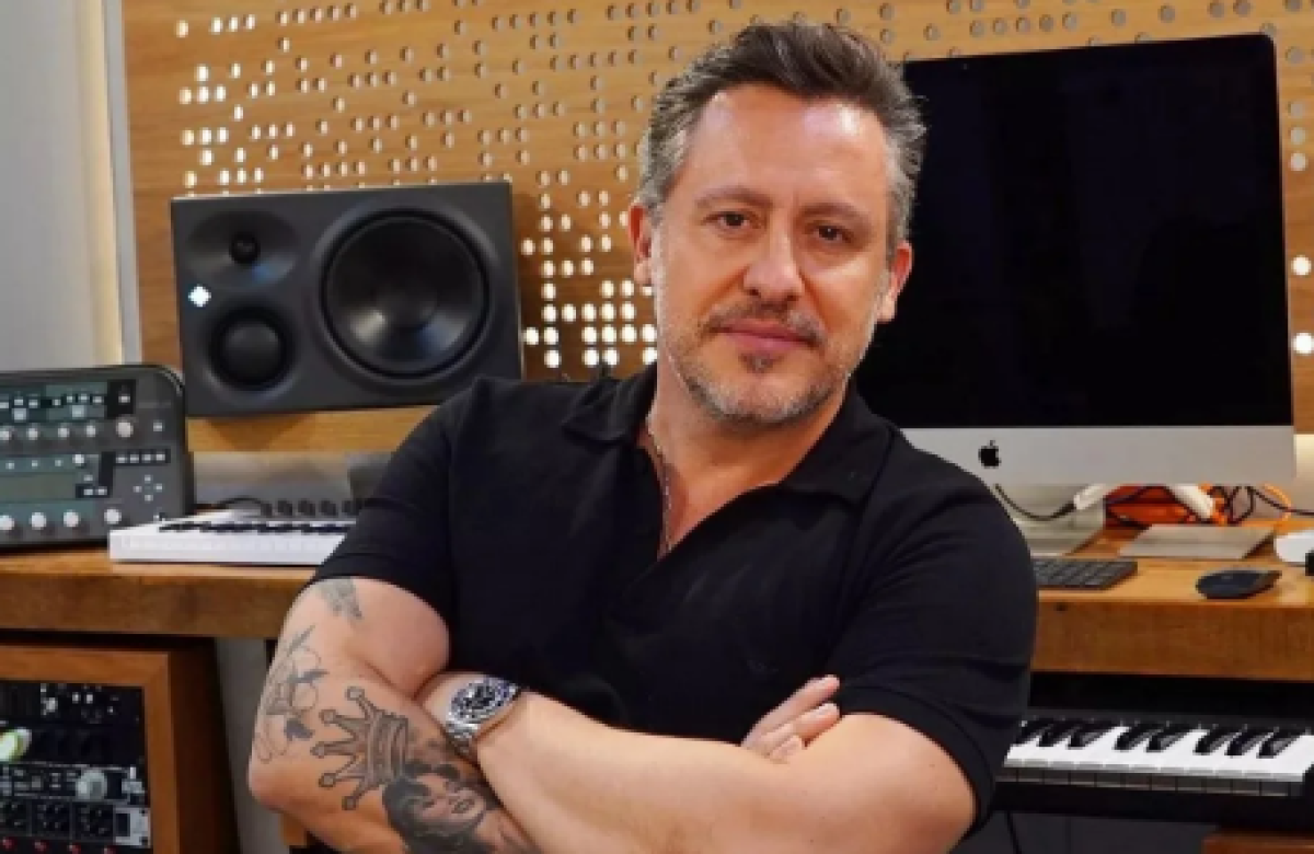 Guitarrista engana Rick Bonadio ao dublar música de CBJR