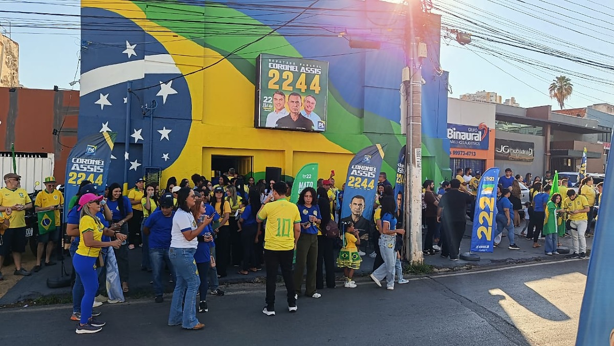 Carreata liderada por Coronel Assis reúne mais de 2 mil pessoas nas ruas de Cuiabá; veja vídeo | Rdnews