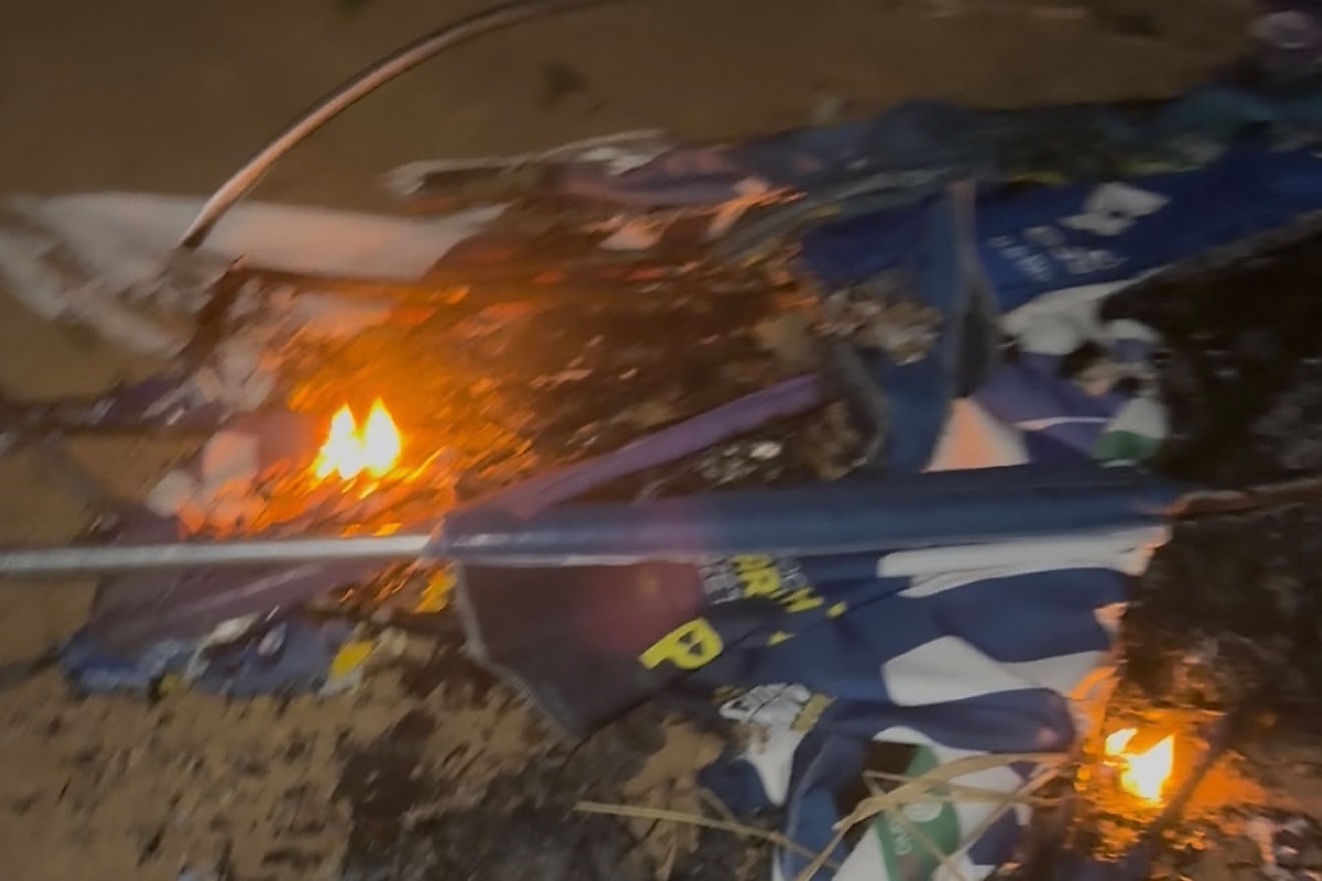 Adenilson Rocha tem wind banners incendiados e jogados em bueiros em Sinop | Rdnews