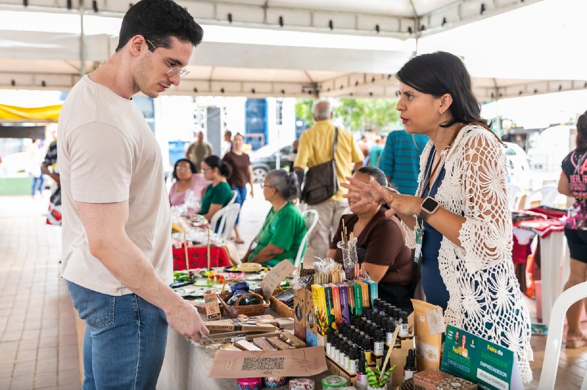 Servidores expõem produtos e trabalhos autorais em feira no centro da Capital | Rdnews