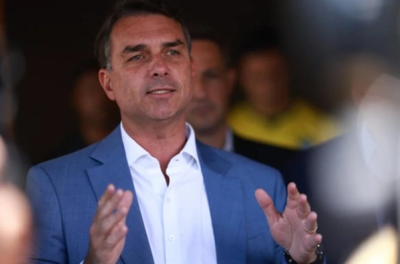 Flvio fala em ‘clima de velrio’ no PT e chama Lula de ‘cansado’ | FOLHAMAX