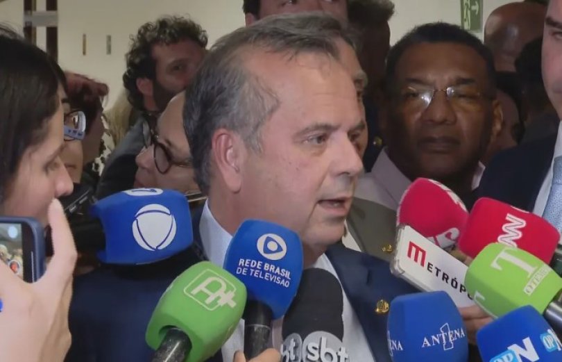 Oposio tenta adiar votao da 6×1 para depois do 2 turno | FOLHAMAX