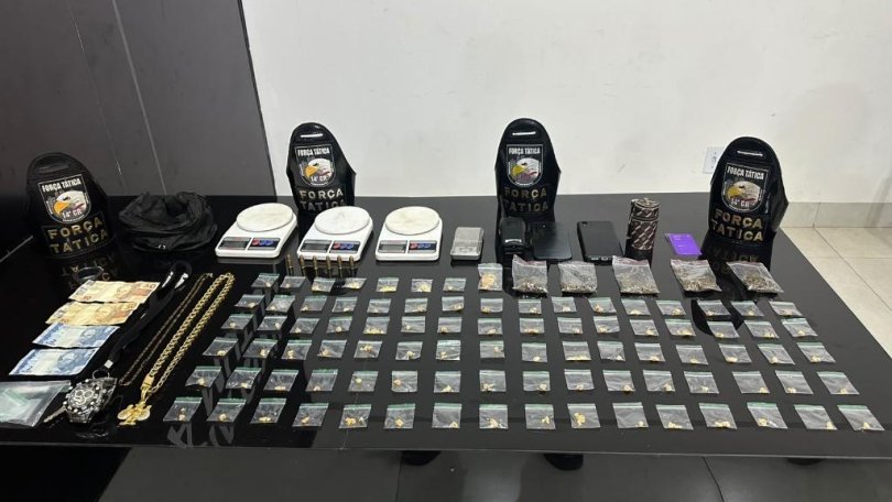 PM prende casal por trfico e apreende 93 pores de drogas | FOLHAMAX