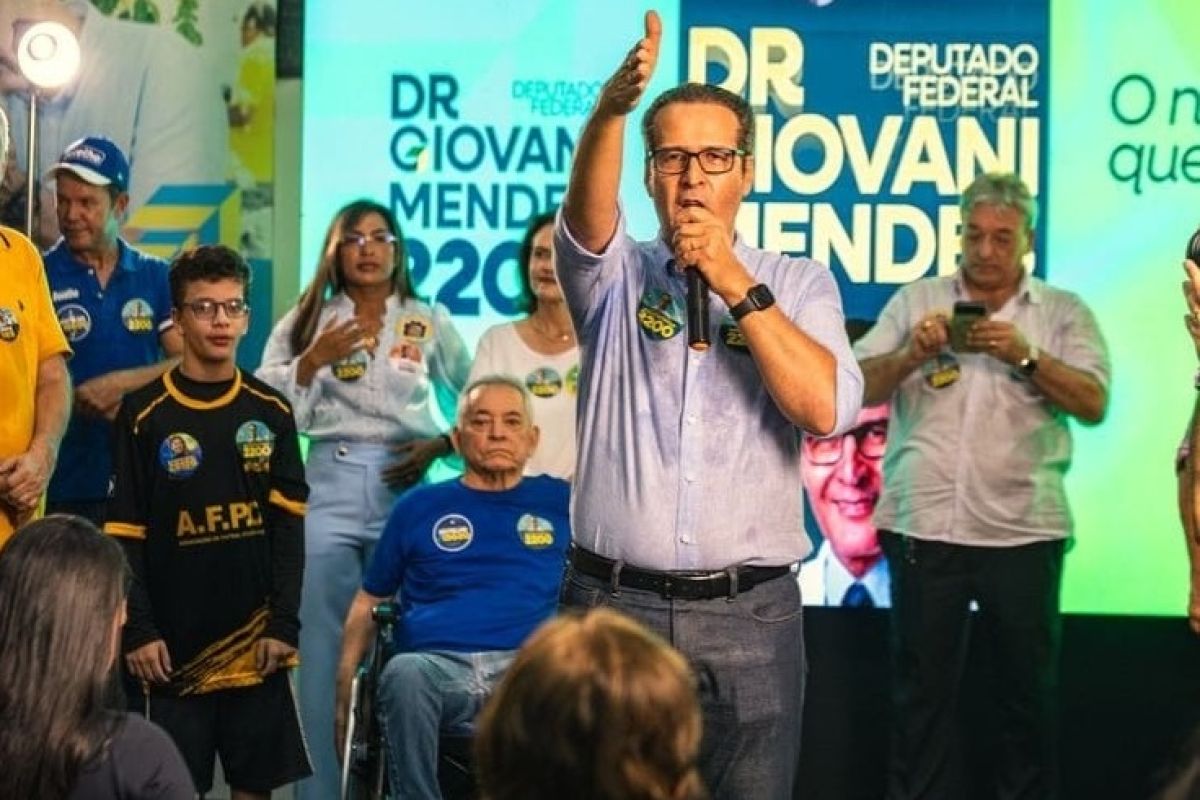 Dr. Giovani aparece entre mais citados em pesquisa para federal