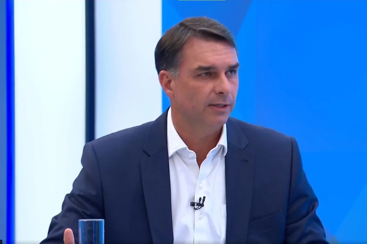 Flávio promete que não vai reverter fim da escala 6×1 se for eleito; vídeo | Rdnews